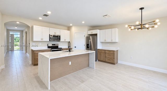 5215 BUTTE ST, Lehigh Acres, FL 33971