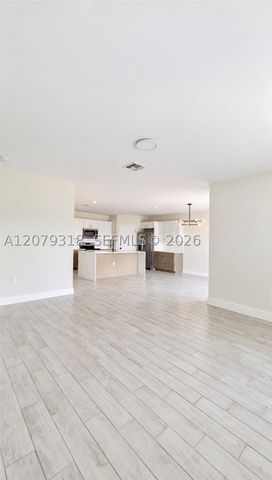 5215 BUTTE ST, Lehigh Acres, FL 33971