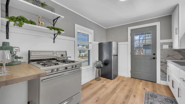 2325 N 8 STREET, Sheboygan, WI 53083