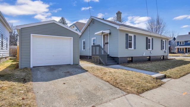 2325 N 8 STREET, Sheboygan, WI 53083