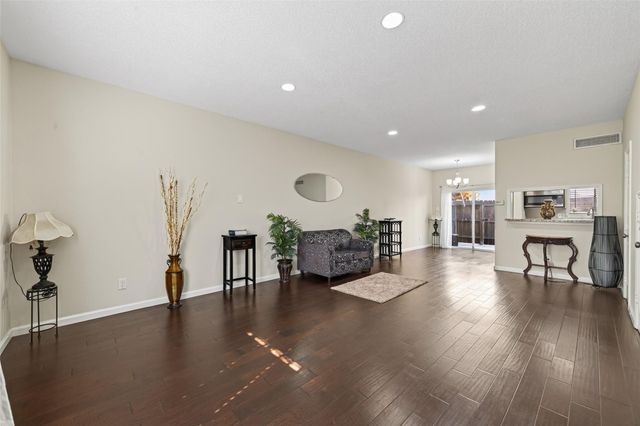 1805 Stoney Brook Dr Drive 103, Houston, TX 77063