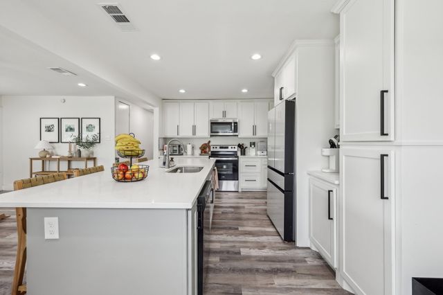 1601 Rindie Street, Irving, TX 75060