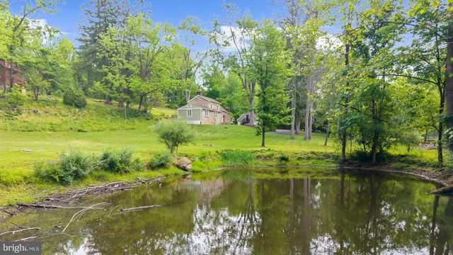 37 BROOKVILLE HOLLOW RD, Stockton, NJ 08559