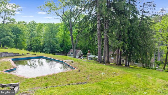 37 BROOKVILLE HOLLOW RD, Stockton, NJ 08559