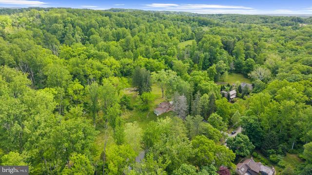37 BROOKVILLE HOLLOW RD, Stockton, NJ 08559
