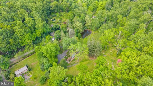 37 BROOKVILLE HOLLOW RD, Stockton, NJ 08559