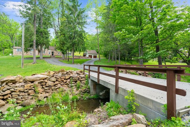 37 BROOKVILLE HOLLOW RD, Stockton, NJ 08559