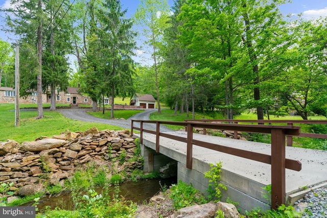 37 BROOKVILLE HOLLOW RD, Stockton, NJ 08559
