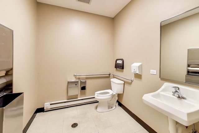 2639 N Milwaukee Avenue, Chicago, IL 60647