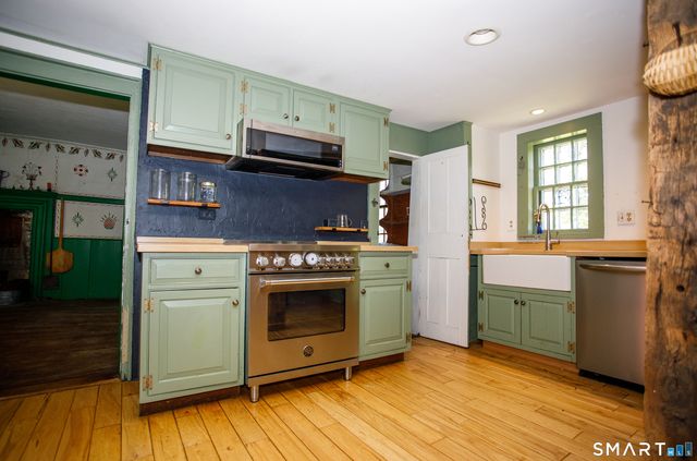 11 North Canterbury Road, Canterbury, CT 06331