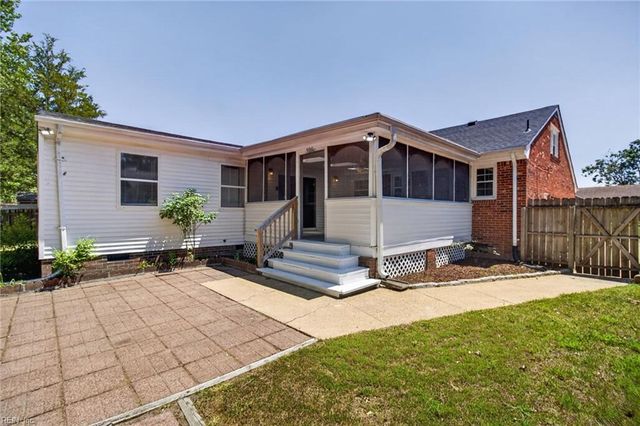 3424 Plum CRES, Virginia Beach, VA 23453