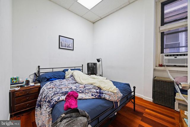 1803 S BROAD ST, Philadelphia, PA 19148