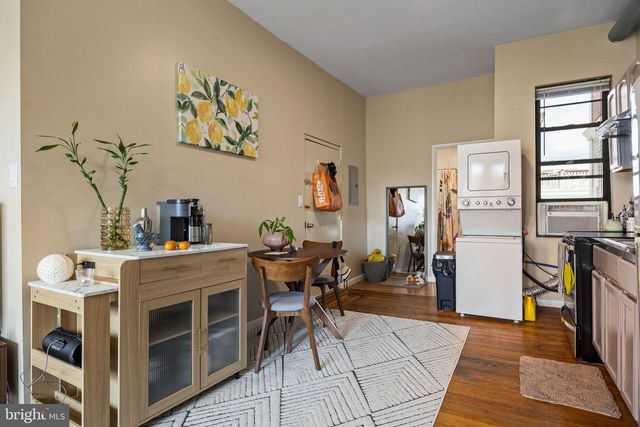 1803 S BROAD ST, Philadelphia, PA 19148