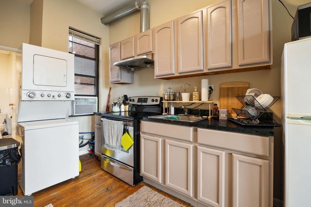 1803 S BROAD ST, Philadelphia, PA 19148