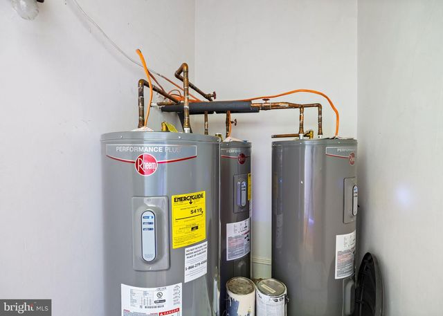 1803 S BROAD ST, Philadelphia, PA 19148