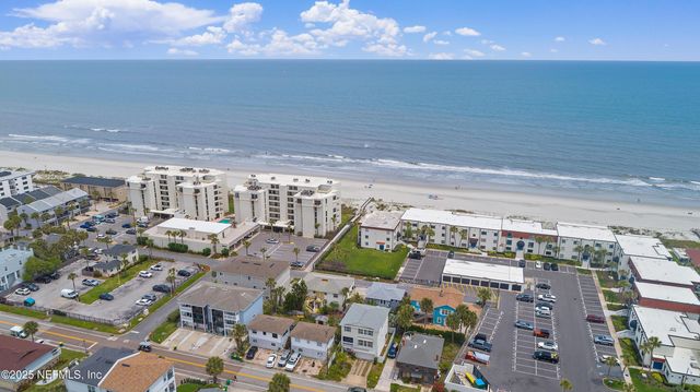 108 LAGUNA VILLAS Boulevard D34, Jacksonville Beach, FL 32250