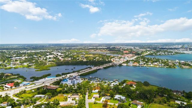 309 PAVONIA ROAD, Nokomis, FL 34275