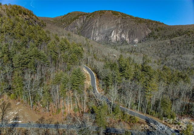 135 Lonesome Valley Road, Sapphire, NC 28774