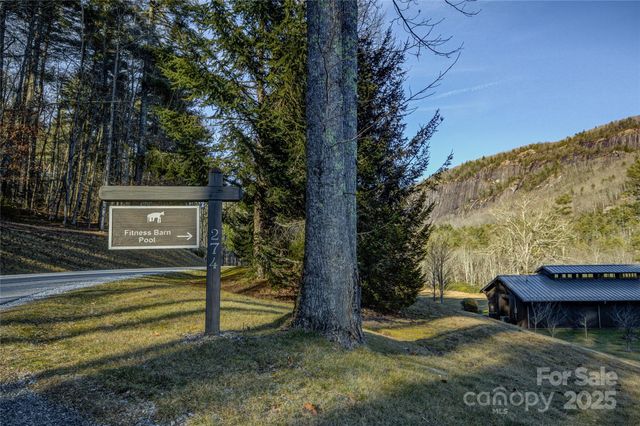 135 Lonesome Valley Road, Sapphire, NC 28774