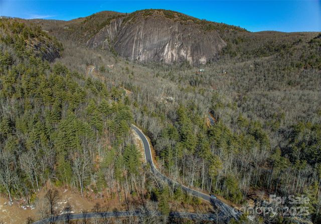 135 Lonesome Valley Road, Sapphire, NC 28774