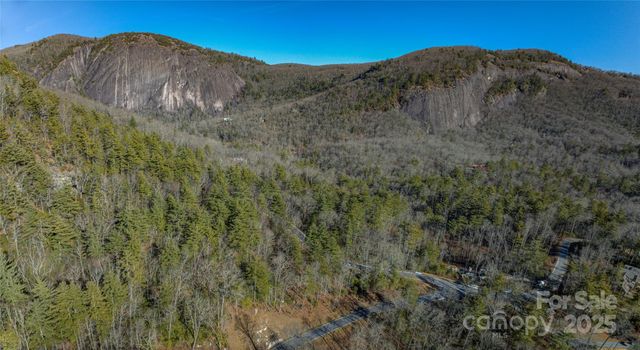 135 Lonesome Valley Road, Sapphire, NC 28774
