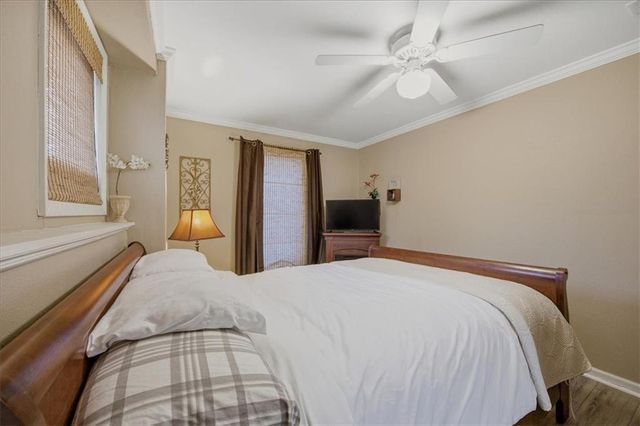 30125 W 93rd Court, De Soto, KS 66018