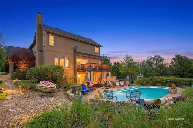 30125 W 93rd Court, De Soto, KS 66018