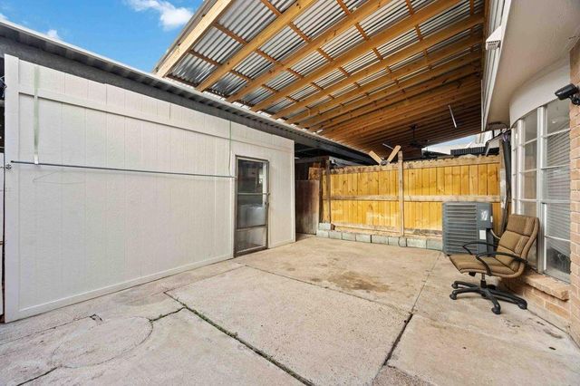 8456 Leawood Boulevard, Houston, TX 77072