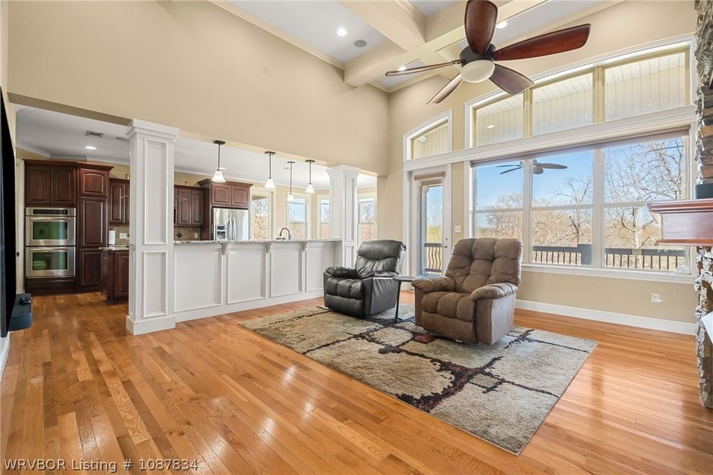 1011 E Uniontown Street 1011 E Uniontown Street