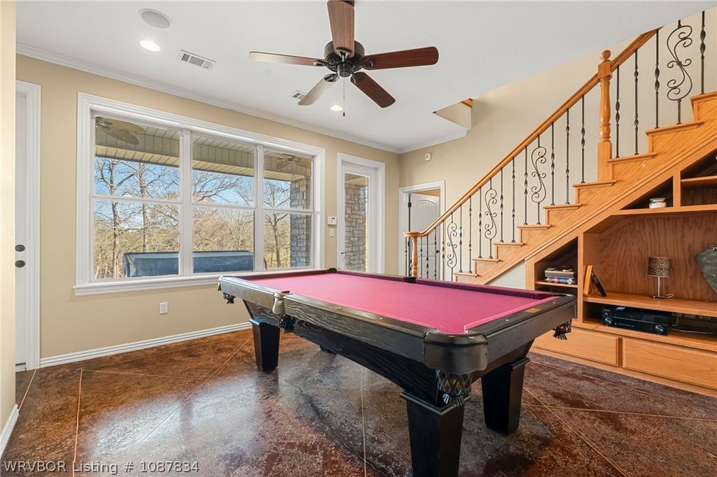 1011 E Uniontown Street 1011 E Uniontown Street