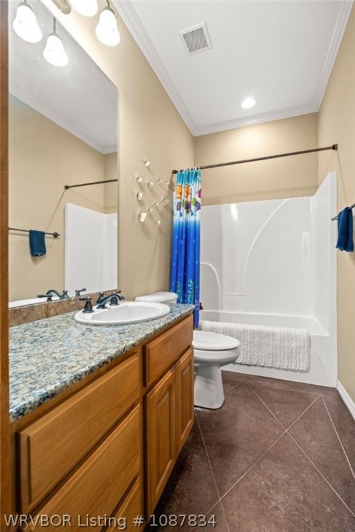 1011 E Uniontown Street 1011 E Uniontown Street