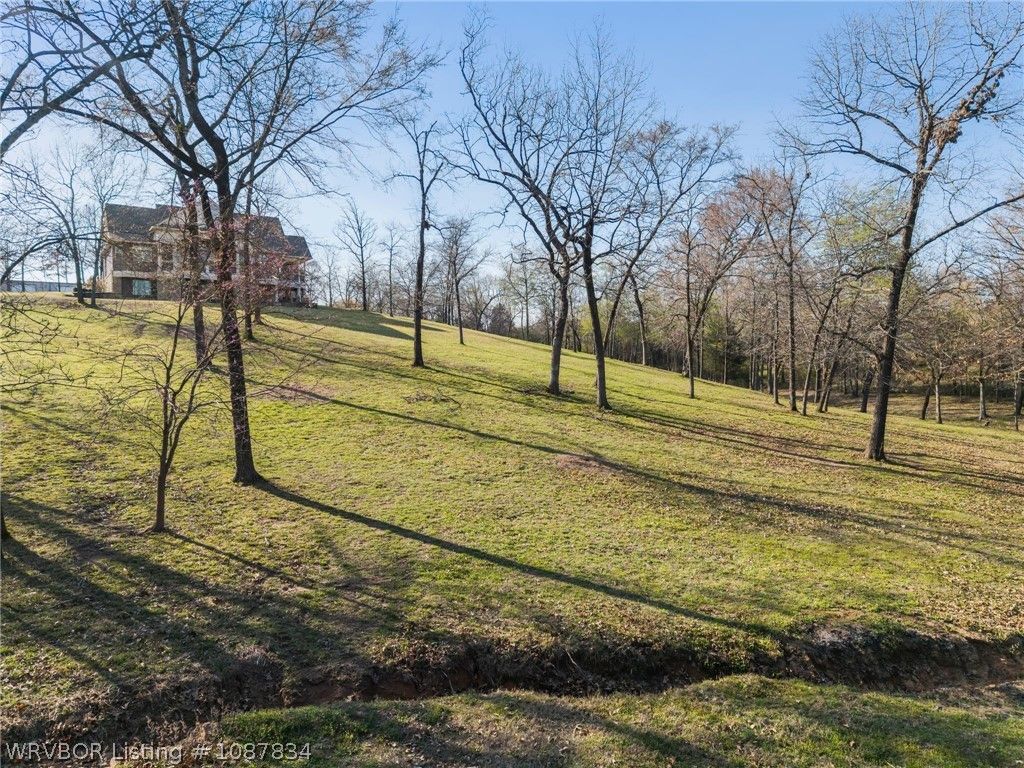 1011 E Uniontown Street 1011 E Uniontown Street