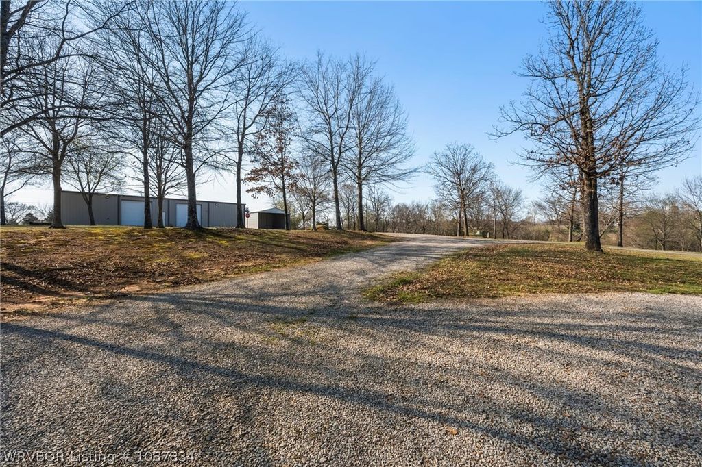 1011 E Uniontown Street 1011 E Uniontown Street