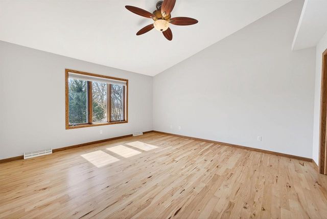 5703 W OPEN Meadow, Mcfarland, WI 53558