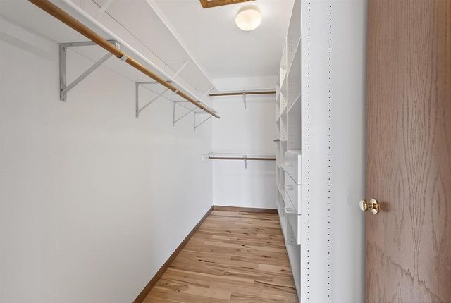 5703 W OPEN Meadow, Mcfarland, WI 53558