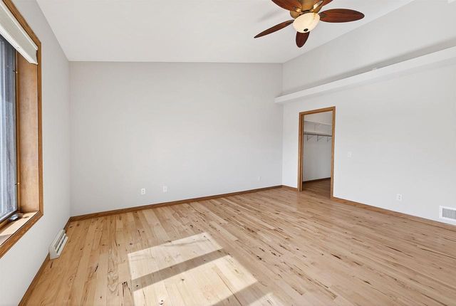 5703 W OPEN Meadow, Mcfarland, WI 53558