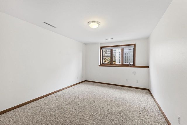 5703 W OPEN Meadow, Mcfarland, WI 53558