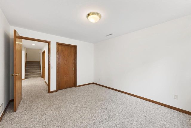 5703 W OPEN Meadow, Mcfarland, WI 53558