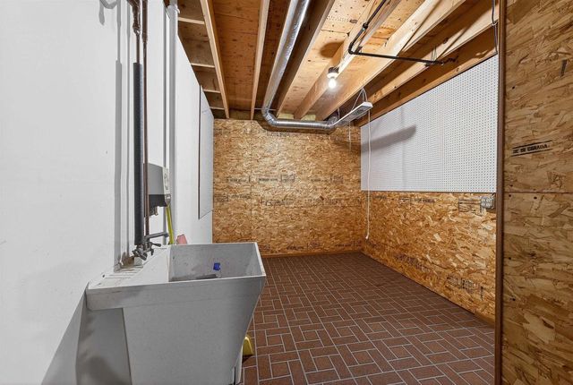 5703 W OPEN Meadow, Mcfarland, WI 53558