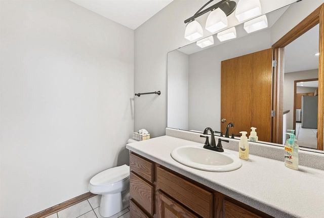 5703 W OPEN Meadow, Mcfarland, WI 53558