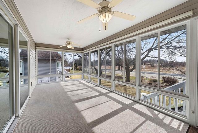 5703 W OPEN Meadow, Mcfarland, WI 53558