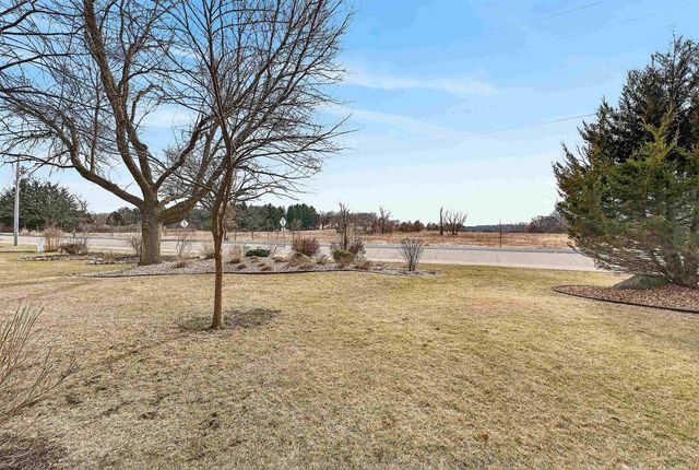 5703 W OPEN Meadow, Mcfarland, WI 53558