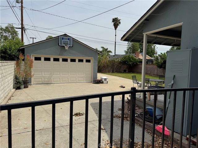530 N Shadydale, West Covina, CA 91790