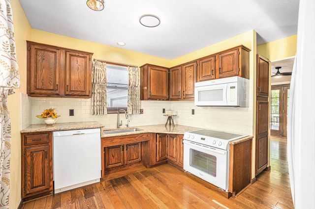 6027 146th Avenue, Holland, MI 49423