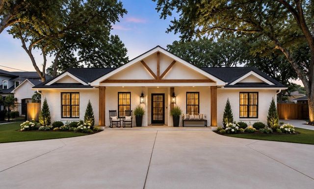 341 W Gaywood Drive, Houston, TX 77079