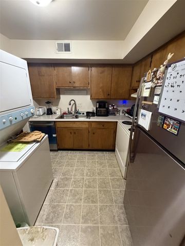 742 W Kilgore Road 106, Kalamazoo, MI 49008