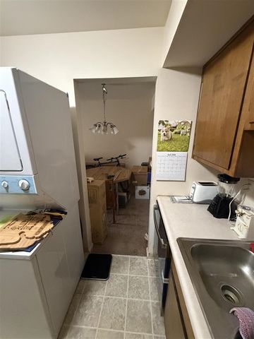 742 W Kilgore Road 106, Kalamazoo, MI 49008