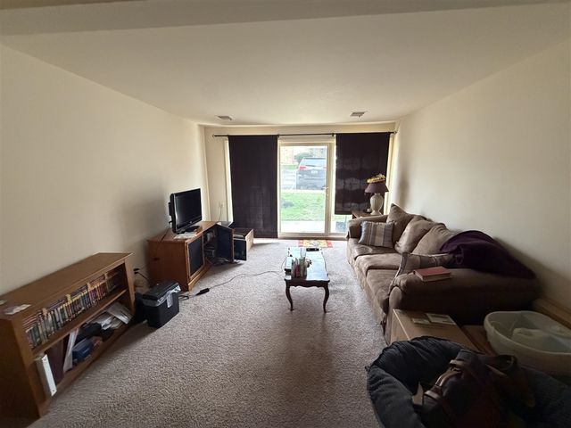 742 W Kilgore Road 106, Kalamazoo, MI 49008