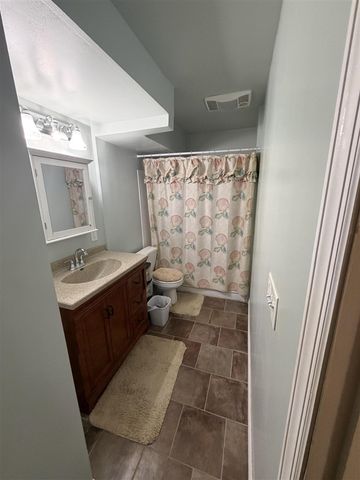 742 W Kilgore Road 106, Kalamazoo, MI 49008