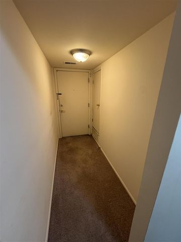 742 W Kilgore Road 106, Kalamazoo, MI 49008